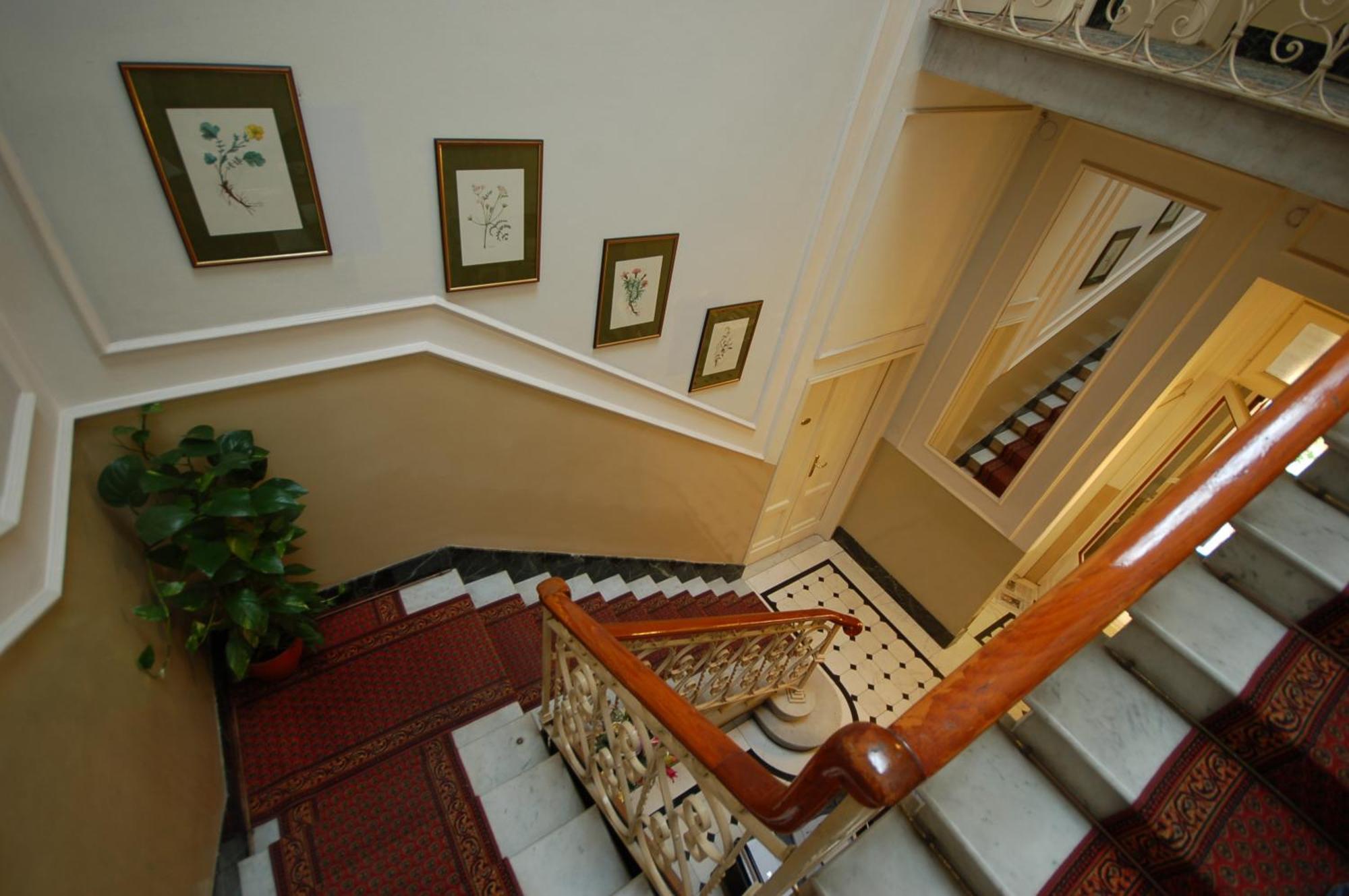 Hotel Ely เวียเรจโจ ภายนอก รูปภาพ