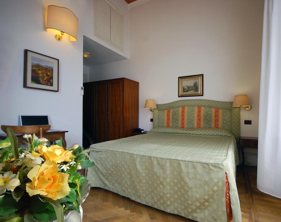 Hotel Ely เวียเรจโจ ห้อง รูปภาพ